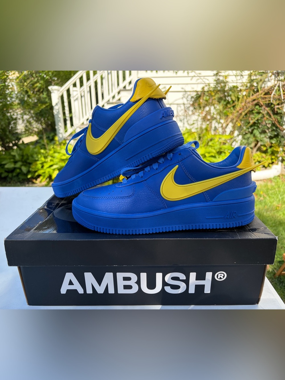 NIKE AIR FORCE 1 LOW SP ROYAL BLUE,
M 9/W 10.5